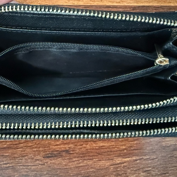 Wallet - Picture 10 of 15